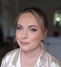 Kirsty MacPherson Hair & Makeup Artist
