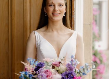 Lesley McCormick. Bridal Stylist and Holistic Facialist