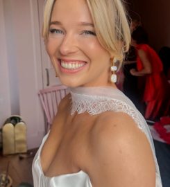 Lois Barclay Makeup Artist